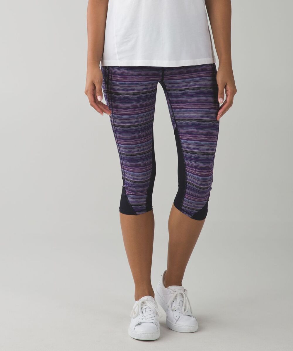Lululemon Vent It Out Crop Purple Blue Athletic Active Leggings Size 2